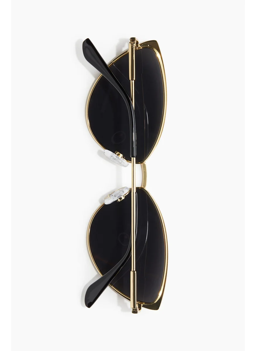 اتش اند ام Cat-Eye Sunglasses