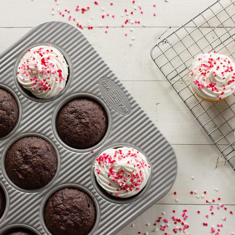 Usa Pans Cupcake/Muffin Pan Aluminized Steel, 12 Cups - Image 3