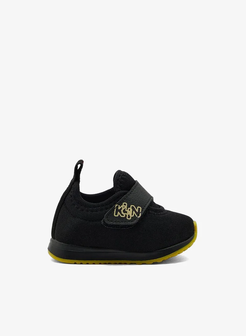 كلين سنيكرز بشريط فيلكرو ورقبة منخفضة للأطفال