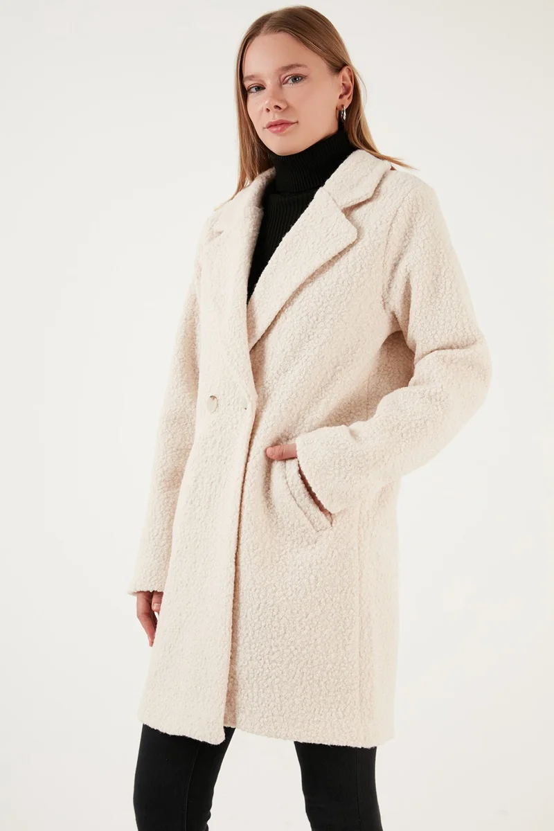 ليلا Oversize Double Breasted Collar Faux Fur Plush Coat Women's Coat 6403352