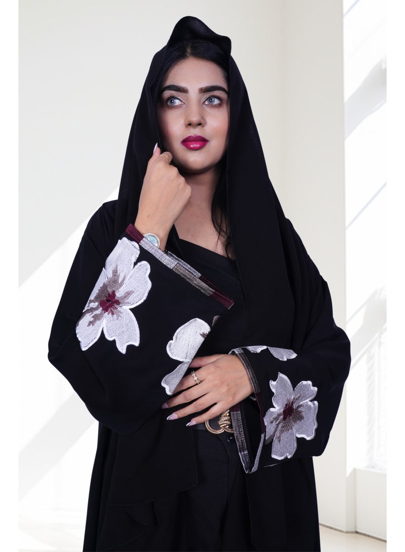 فاشون لاين عباية مزينة بنقشات الأزهار الأنيقة - Image 3