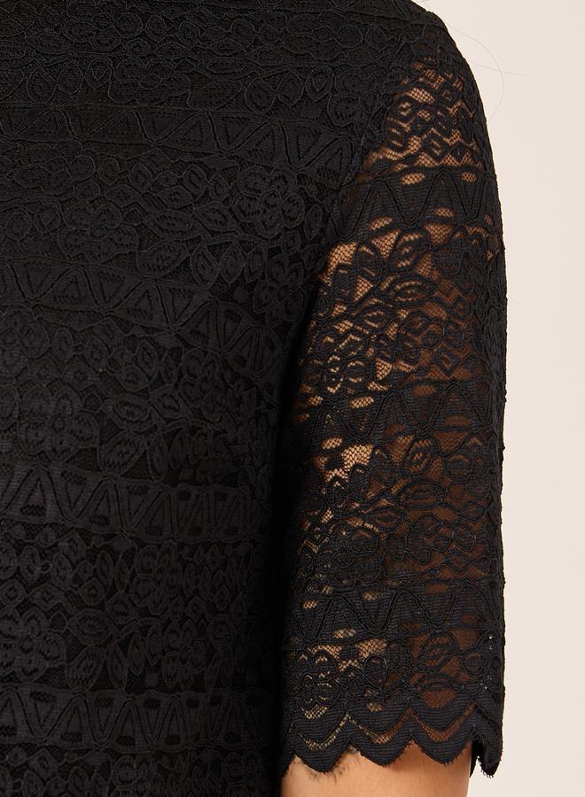 Styli Scalloped Hem Lace Top and Skirt Co-Ords  - Image 3