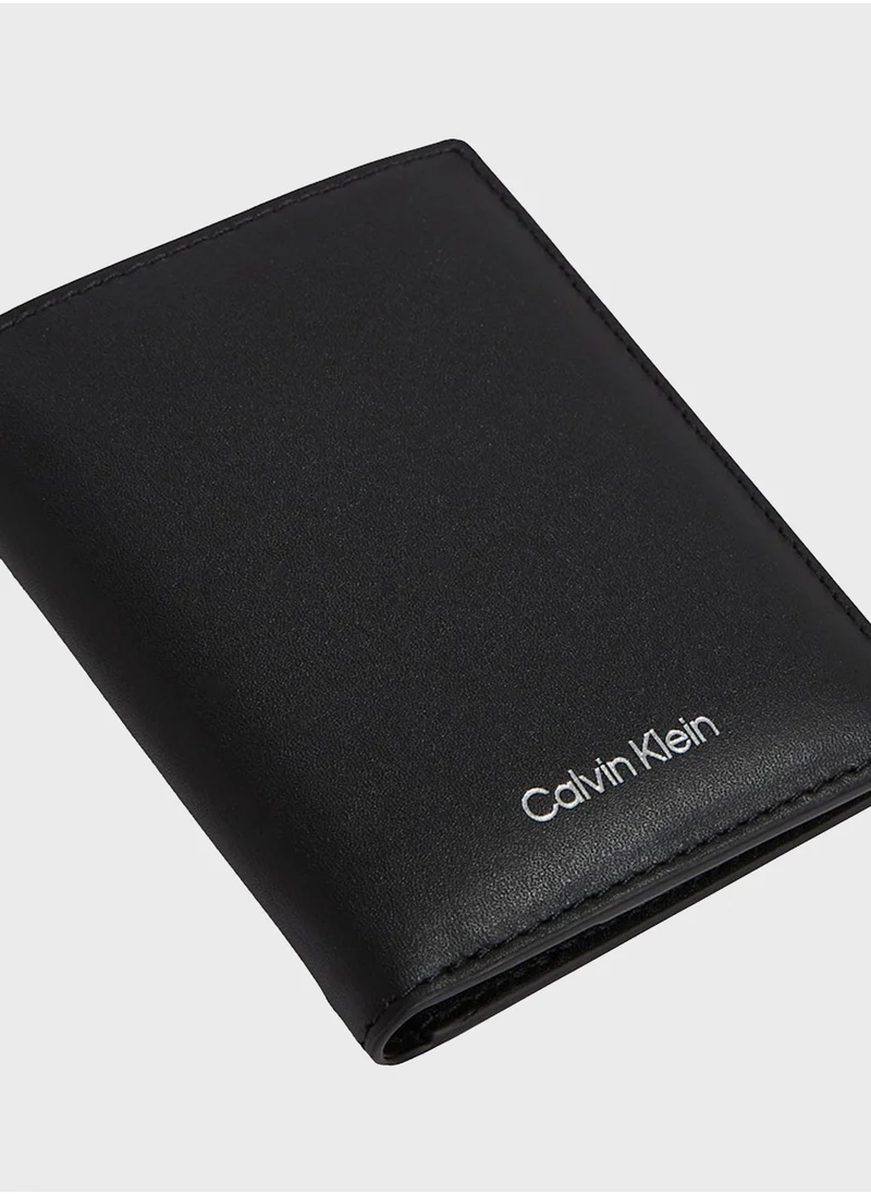 كالفن كلاين Essential Sleek Bifold Wallet