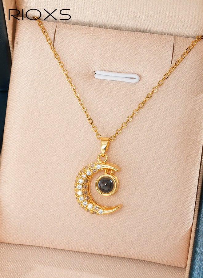 ريوكس قلادة نسائية من الذهب، قلادة على شكل دمعة من فولاذ التيتانيوم المطلي بذهب عيار 18 قيراطًا، سلسلة ترقوة فاخرة على شكل قمر، مضادة للحساسية ومقاومة للبهتان. - Image 1