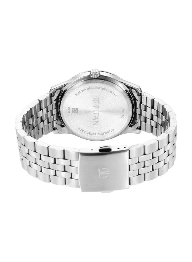 TITAN Men Analog Display Watch With Silver Stainless Steel Strap - 1823SM01