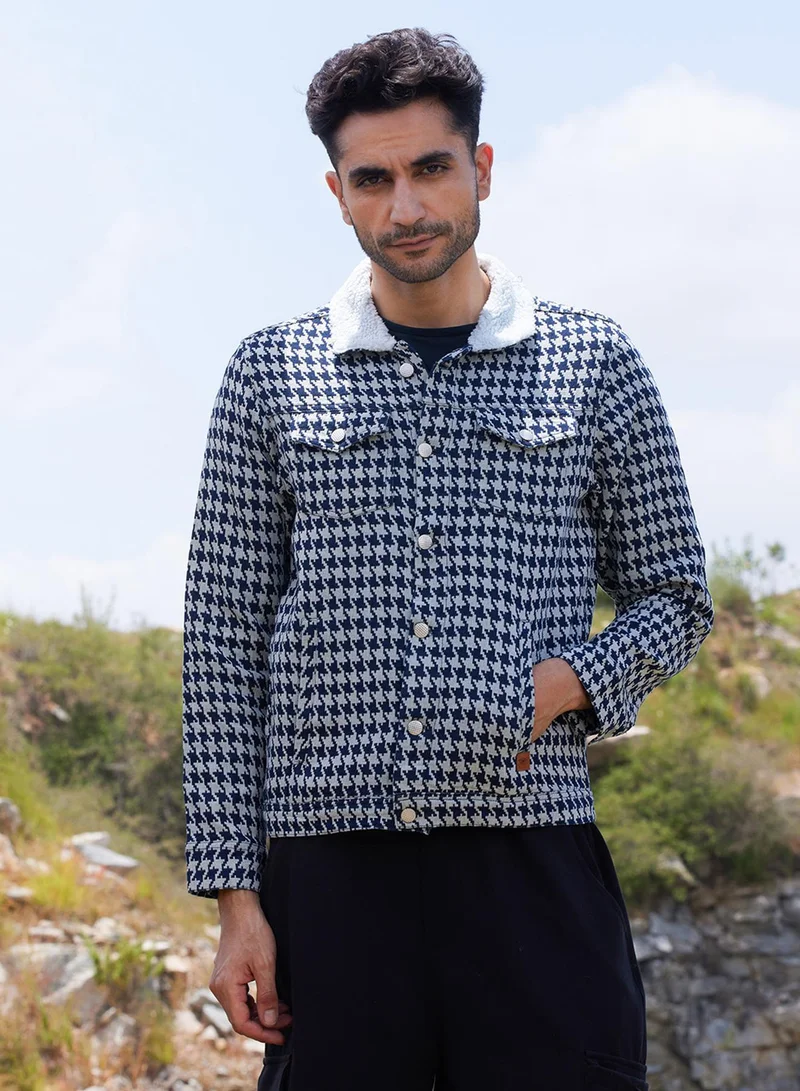 Campus Sutra Men's Navy Blue & Moon Grey Fleece Houndstooth Denim Jacket For Casual Wear | Spread Collar | Long Sleeve | Button Closure | Jacket Crafted With Comfort Fit For Everyday Wear