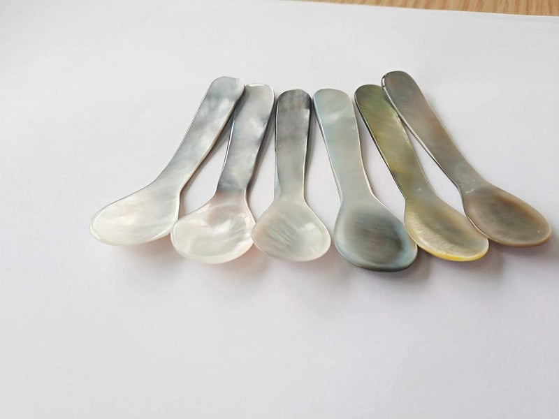 DUEBEL Set of 6 Shining Mother of Pearl MOP 7.5cm x 2cm Shell Spoons for Caviar, Egg Serving (Black) - Image 4
