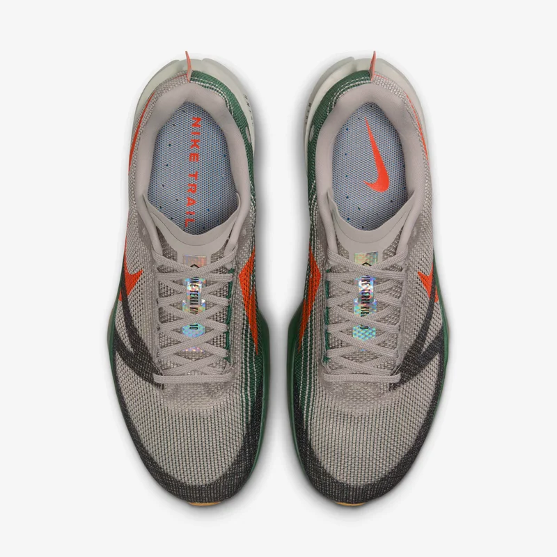 Nike Men's Kiger 10 Trail Running Shoes