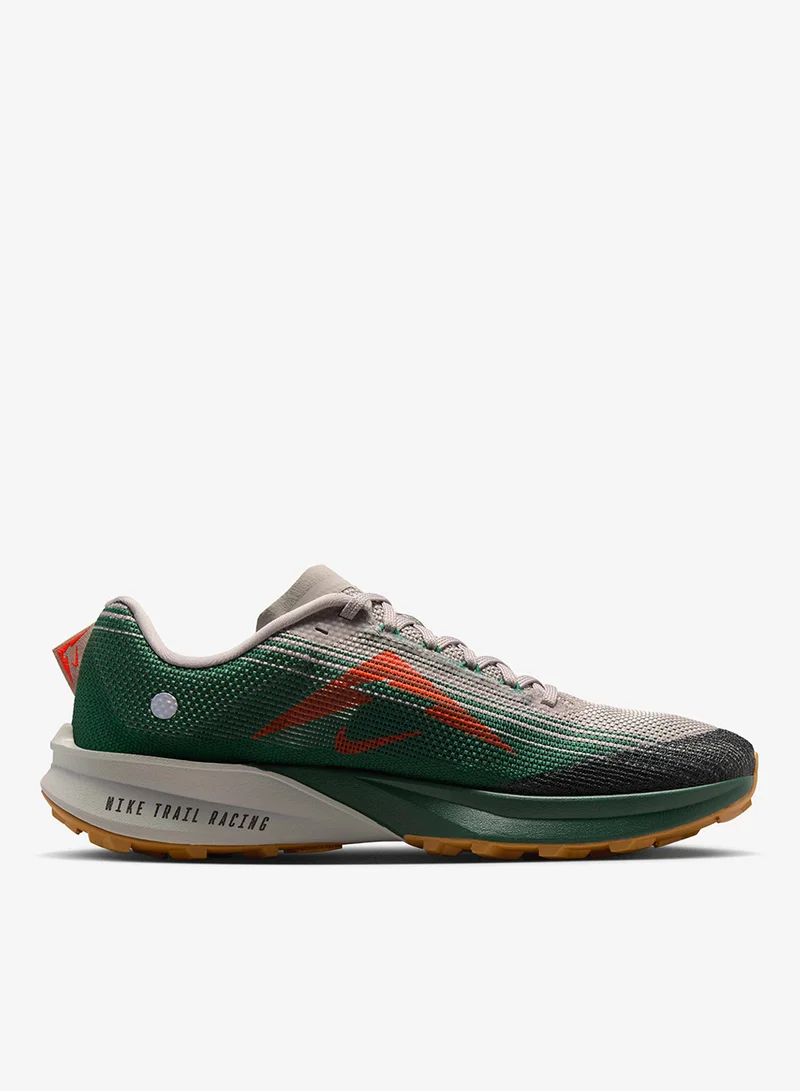 Men's Kiger 10 Trail Running Shoes
