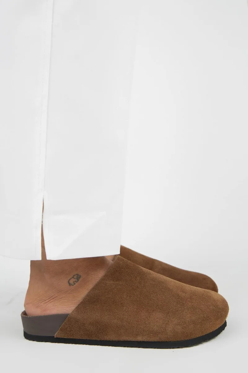 مانجيرو قباقيب مانيجيرو رزقاهي النسائية المسطحة المصنوعة من الجلد الطبيعي باللون البني الفاتح