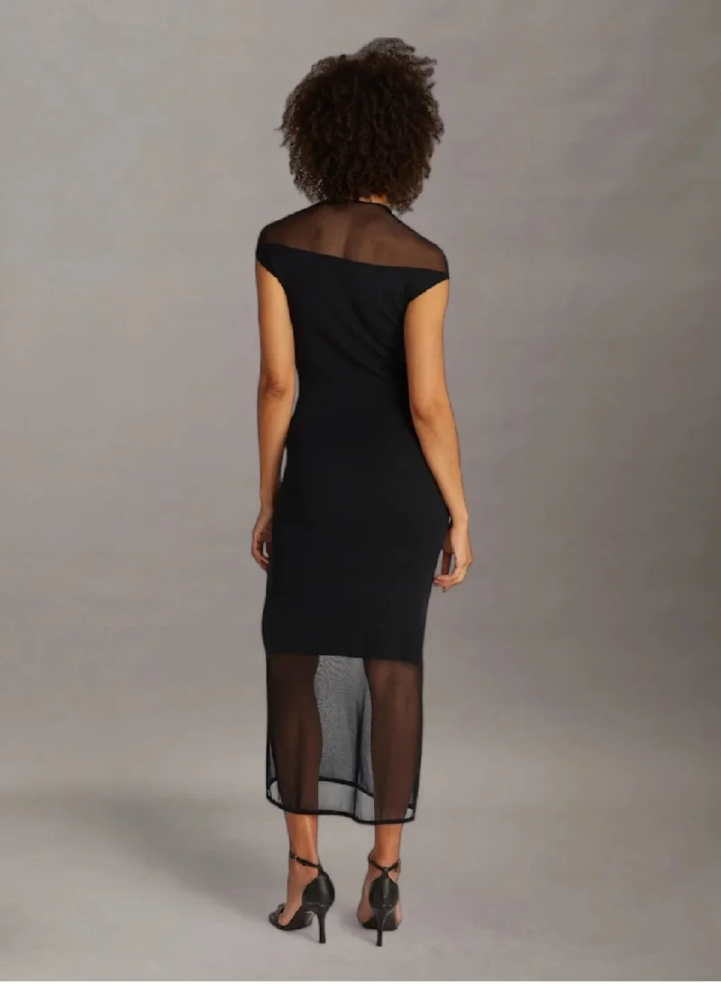 كالفن كلاين فستان متوسط الطول بتصميم محبوك