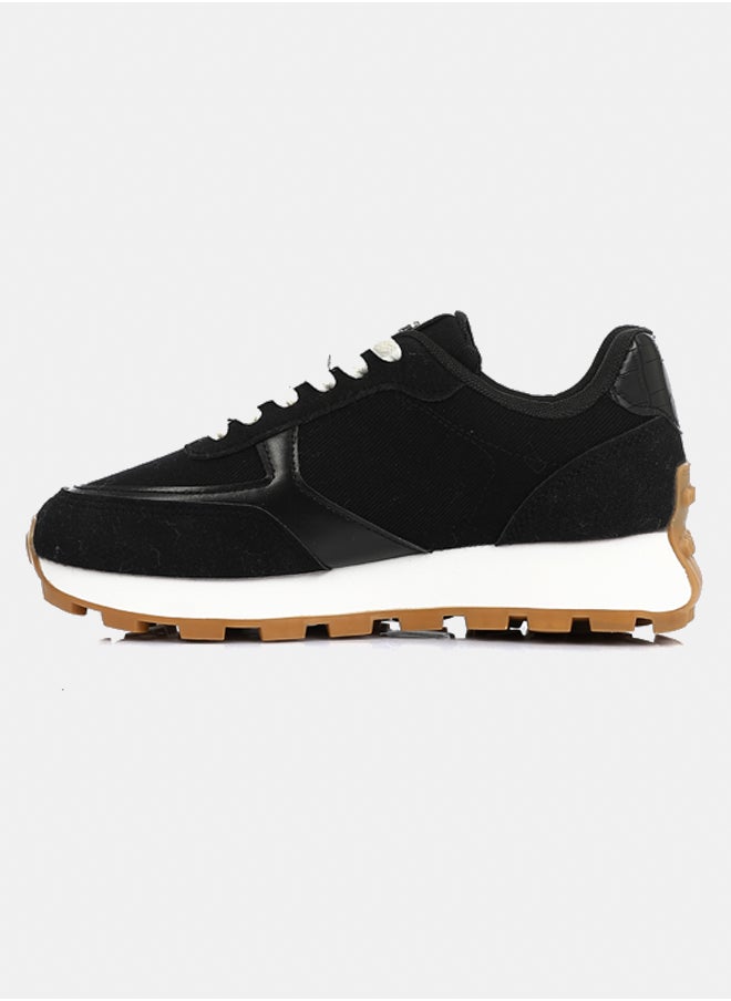 DejaVu Fashionable Sneakers  - Image 4