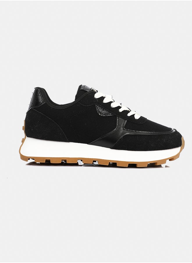 DejaVu Fashionable Sneakers  - Image 2