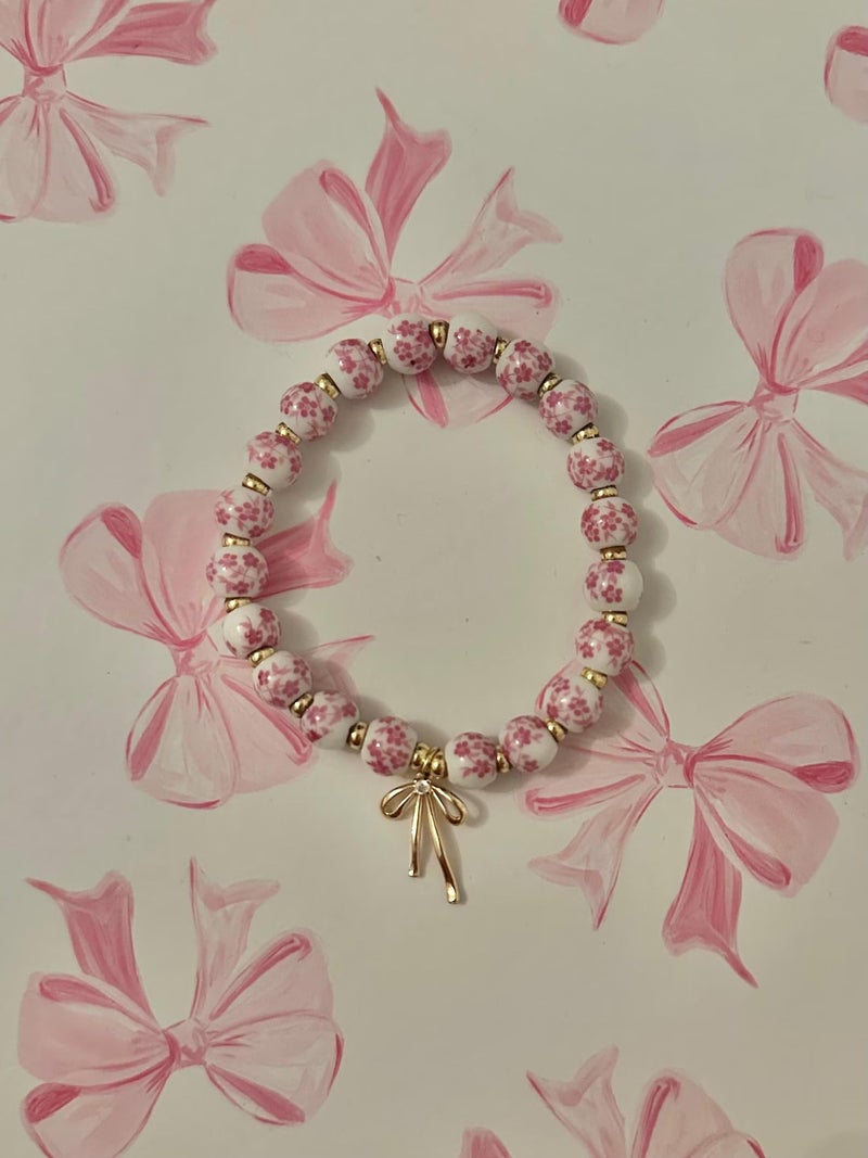 Agromusk Beads Bow Charm Bracelet for Women Pink Flower Vintage Bracelet Handmade Stretch Strand 18K Gold Plated Beaded Bracelet Pink and White Decor Coquette Aesthetic Dainty Romantic Jewelry Gifts for Her(Pink) - Image 5