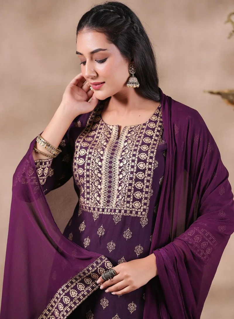 آي شين Regular Fit Three-Quarter Sleeve Printed Purple Silk Woven Kurta Set For Women Flat Collar Perfect For Wedding And Engagement Pull On Closure