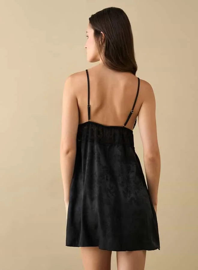 سبلاش فيڤ Lace Textured Slip Dress with Adjustable Straps
