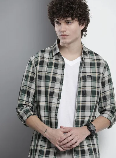 The Indian Garage Co Men Regular Fit Checkered Full Sleeves Cutaway Collar Casual Shirt