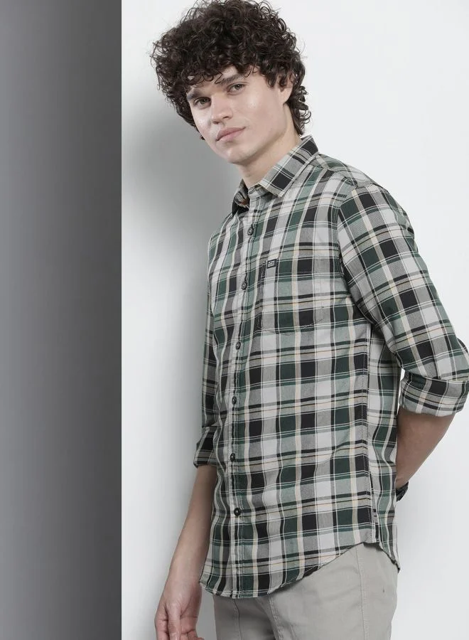 The Indian Garage Co Men Regular Fit Checkered Full Sleeves Cutaway Collar Casual Shirt