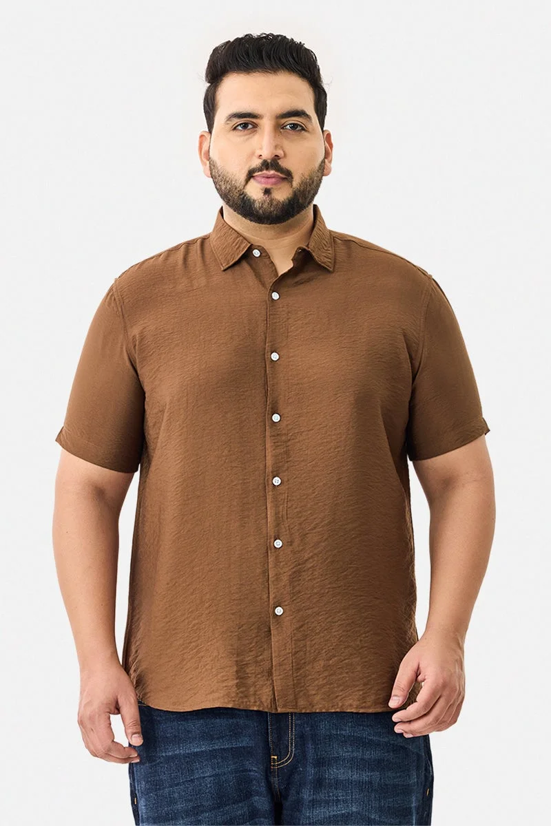 سنيتش قميص مقاس كبير مطوي