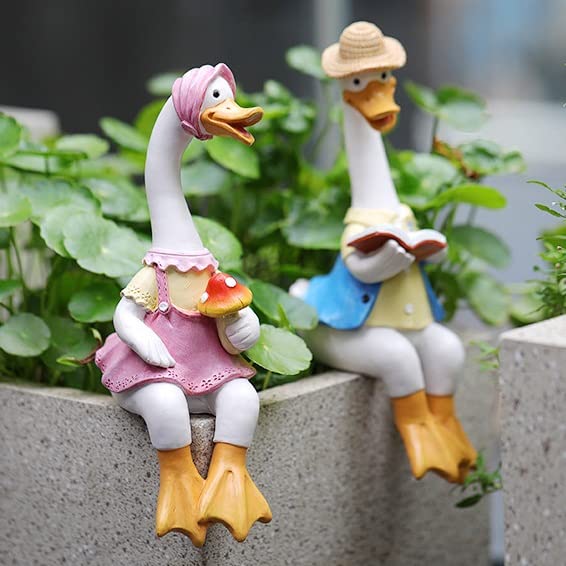 JARPSIRY 2 Pcs Sitting Couple Duck Garden Statues Outdoor Fence Decor Cute Resin Ducks Figurine Funny Goose Lovers Sculpture for Home Office Patio Lawn Yard Ornaments - Image 3