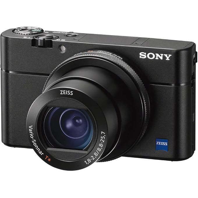 سوني كاميرا سايبرشوت DSC-RX100 VA الرقمية المدمجة الممتازة (DSC-RX100M5A/B) + حقيبة + بطاقة ذاكرة 64 جيجابايت + قارئ بطاقات + حامل ثلاثي مرن + طقم تنظيف والمزيد - Image 4