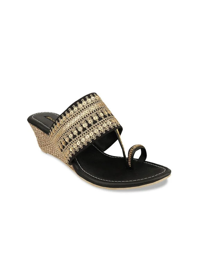 Shoetopia Shoetopia Girls Ethnic Embellished Wedges