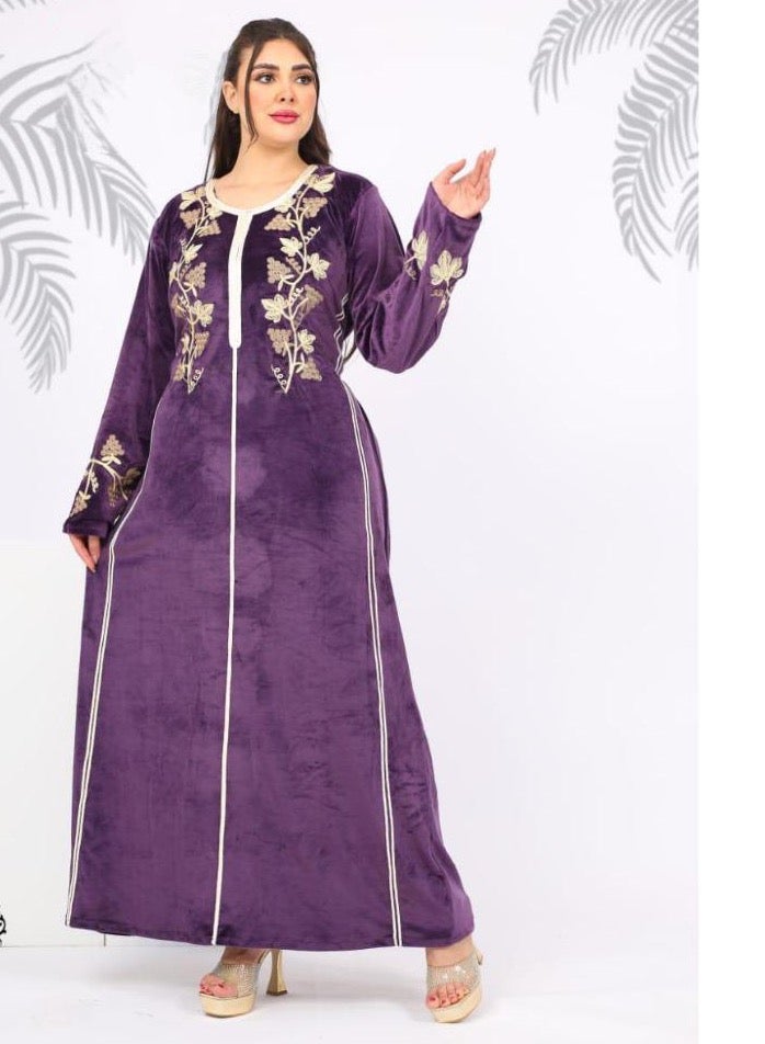 High quality embroidered velvet jalabiya from 55 to 90 kg  - Image 1