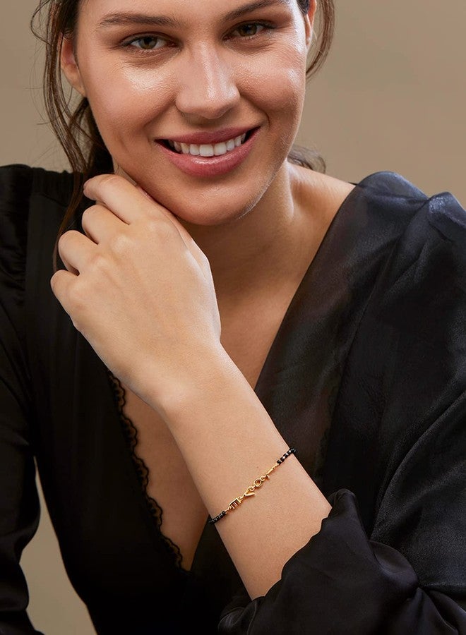 مينوتيا سوار مينوتيا الأنيق القابل للتعديل والمزين بخرز أسود على شكل رمز الحب، مصنوع من النحاس الأصفر للنساء (ذهبي) - Image 3