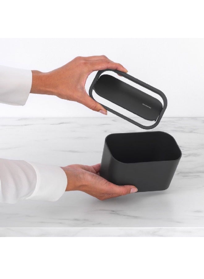 brabantia Mindset Textured Feel Non Scratching Swing Lid Bathroom Waste Caddy Dark Grey 9.9 x 15 x 8.6 cm 303364  - Image 4