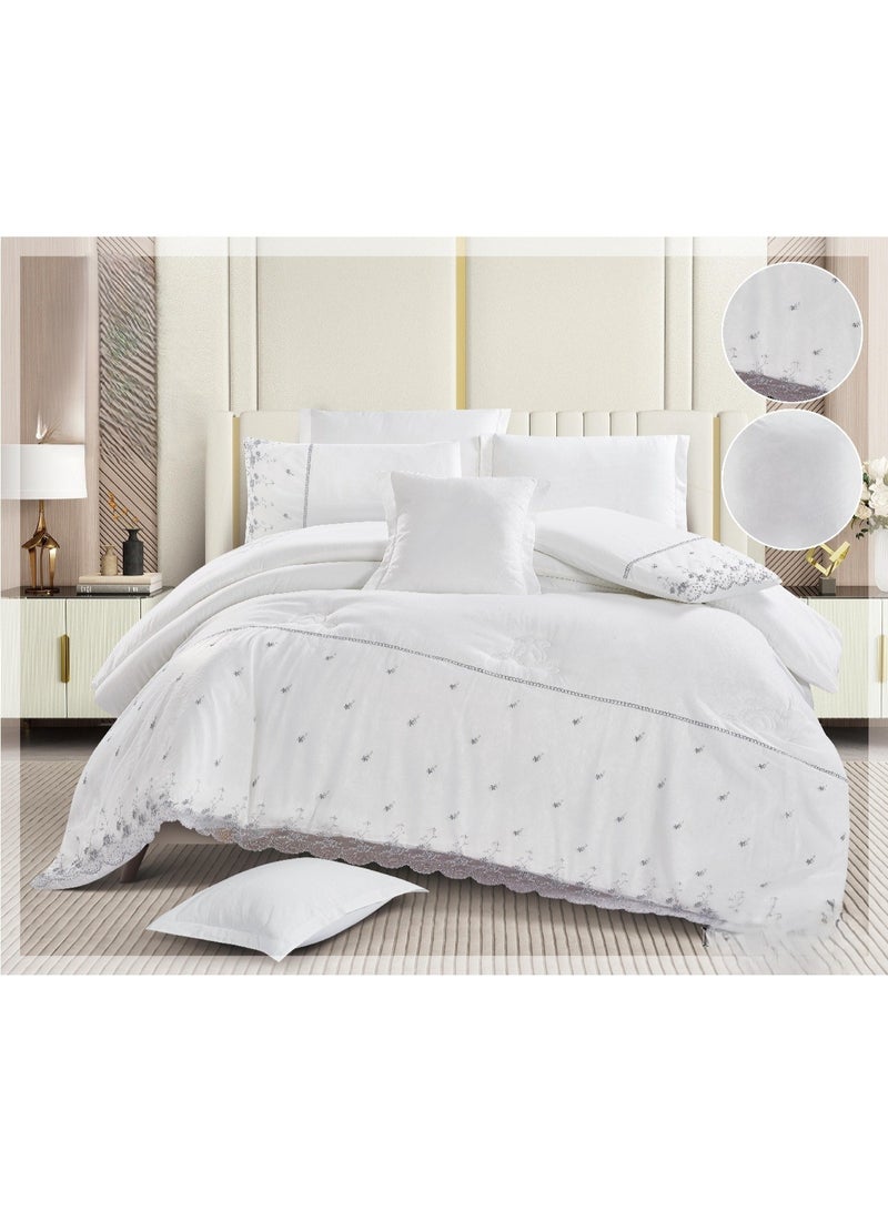 double comforter set, carrying responsibility and elegance for your room decor, 8 pieces: 1- Quilt 260x240 cm, 1- Double bedsheet 200*200 cm, 4- Pillowcases 80*50 cm, 2- Cushion covers 50*50 cm. - Image 1
