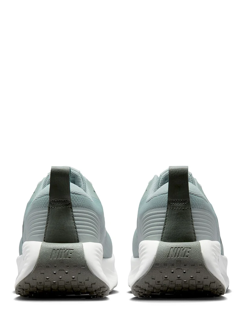 Nike Promina
