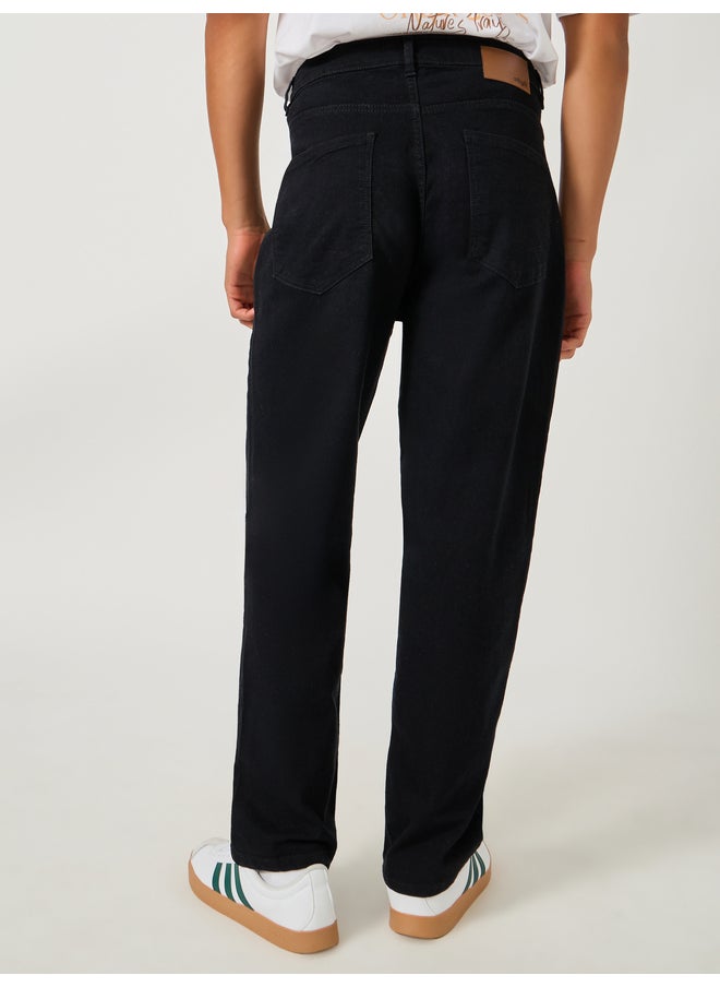 Styli Styli Mid Rise Cloud Wash Relaxed Fit Jeans  - Image 4