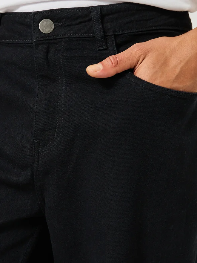 Styli Styli Mid Rise Cloud Wash Relaxed Fit Jeans