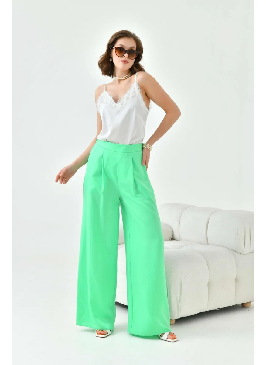 Garmi Women's Elastic Trousers Green