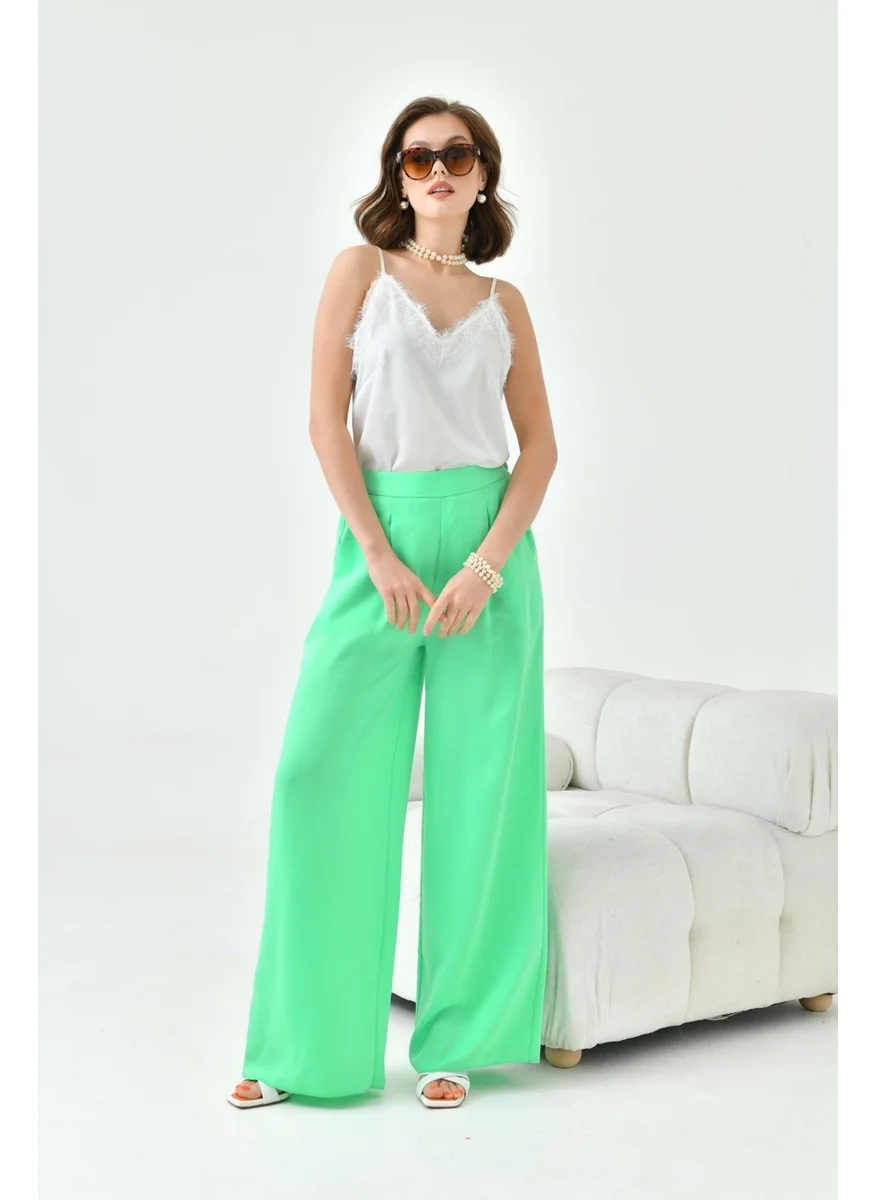 Garmi Women's Elastic Trousers Green