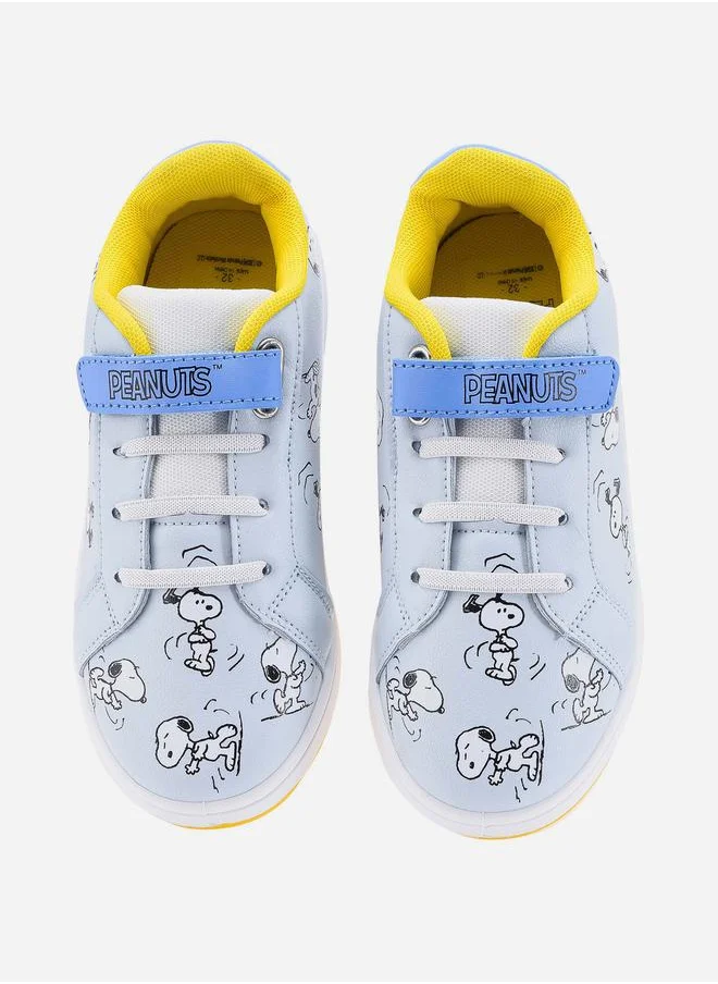 كوميك كيكس من أربانهول Comic Kicks by UrbanHaul Snoopy Print Low Cut Sneakers