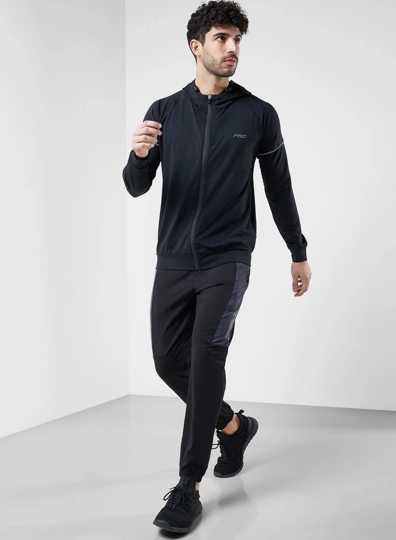 FRWD Zip Throughhoodies