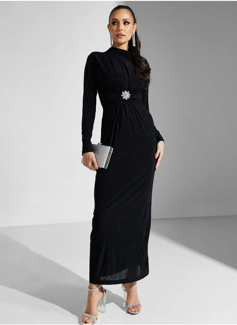 جولدن ابل Mock Neck Buckle Belted Dress