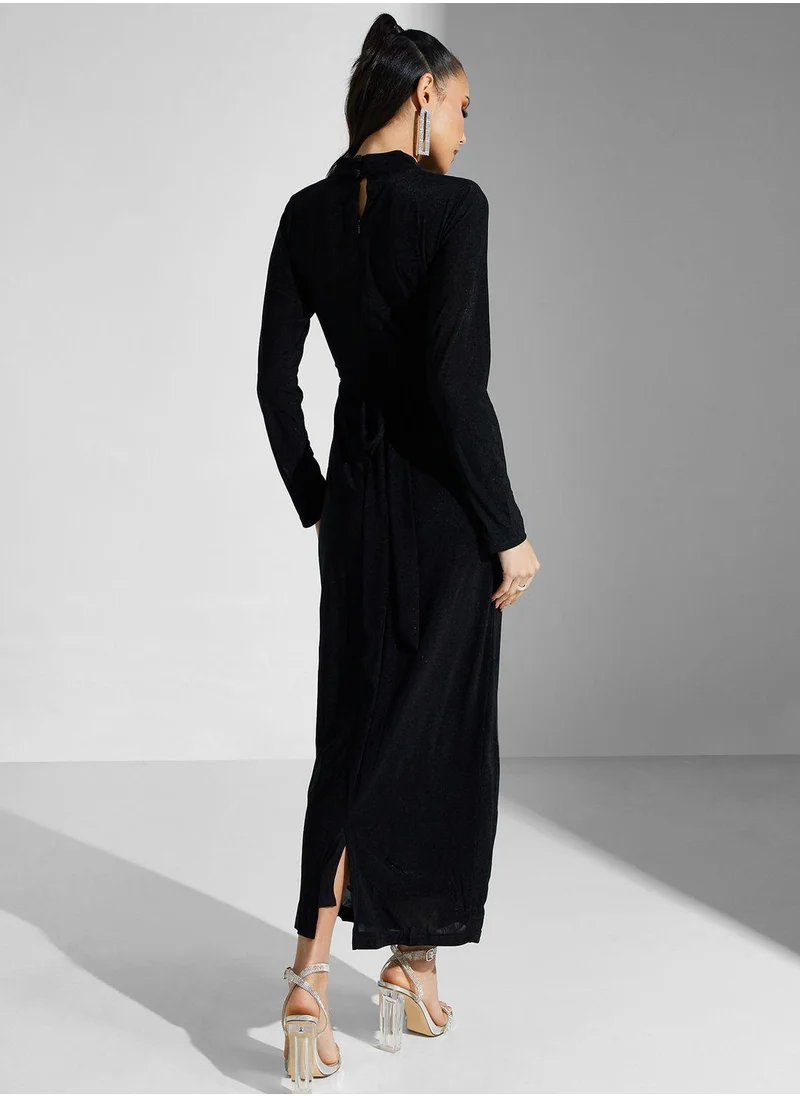 جولدن ابل Mock Neck Buckle Belted Dress