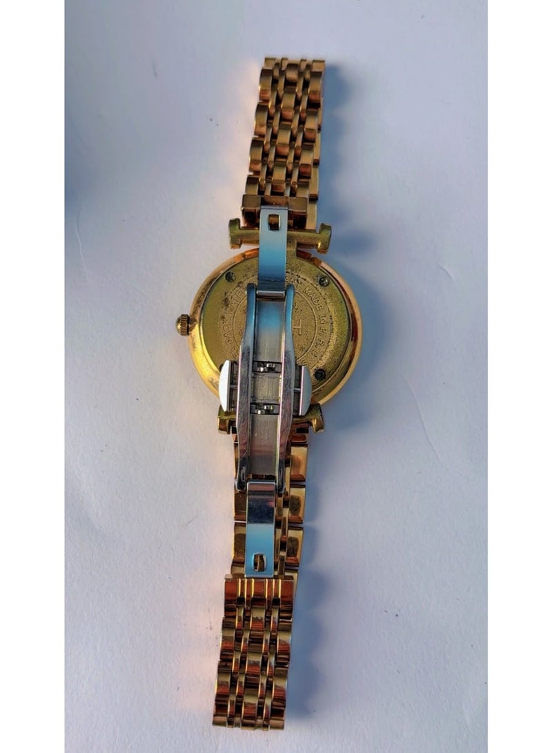 HALEI Luxury Gold Crystal Dial Women’s Analog Watch – Pre-Owned (Like Brand New Condition) - Image 2