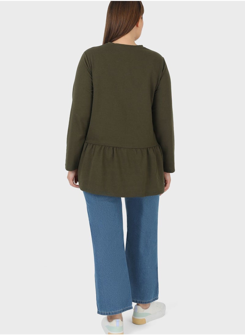 Alia by modanisa - Round Neck Tiered Hem Sweatshirt - Image 1