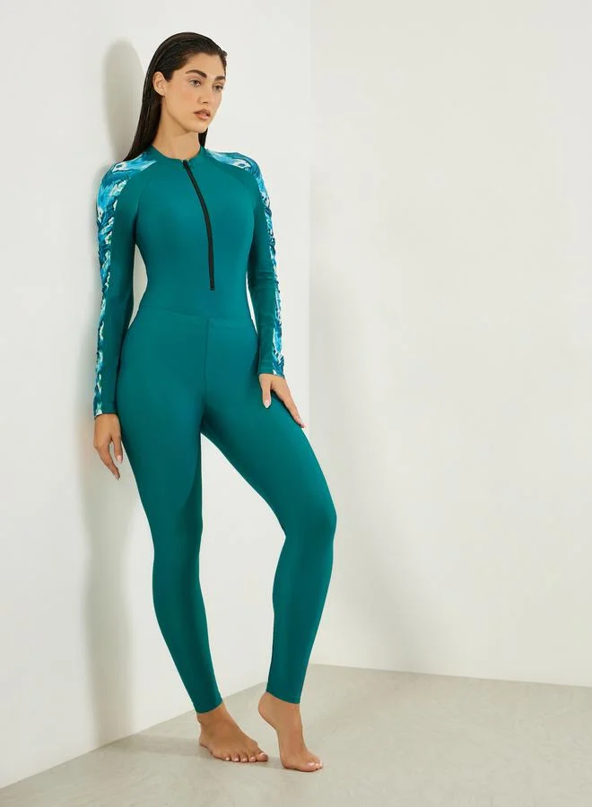 ستايلي طقم بوركيني 3 قطع من تنورة بنمط لف وليقنز مع بدلة سباحة بطبعة هندسية