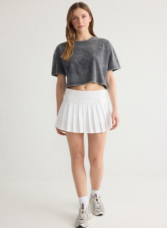 trendyol Premium Anthracite Washed 100% Cotton Crop Knit T-Shirt - Image 2