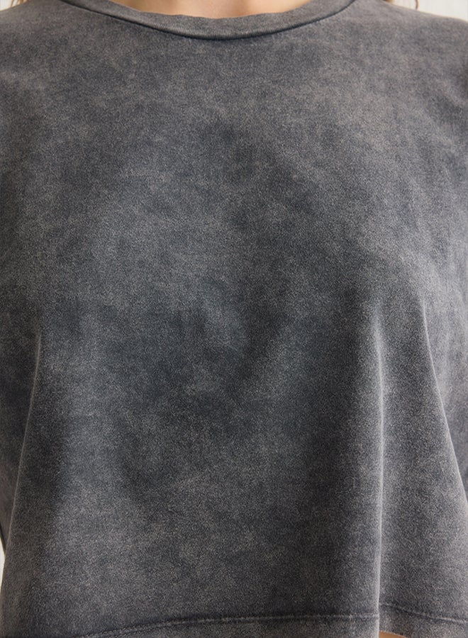 trendyol Premium Anthracite Washed 100% Cotton Crop Knit T-Shirt - Image 4