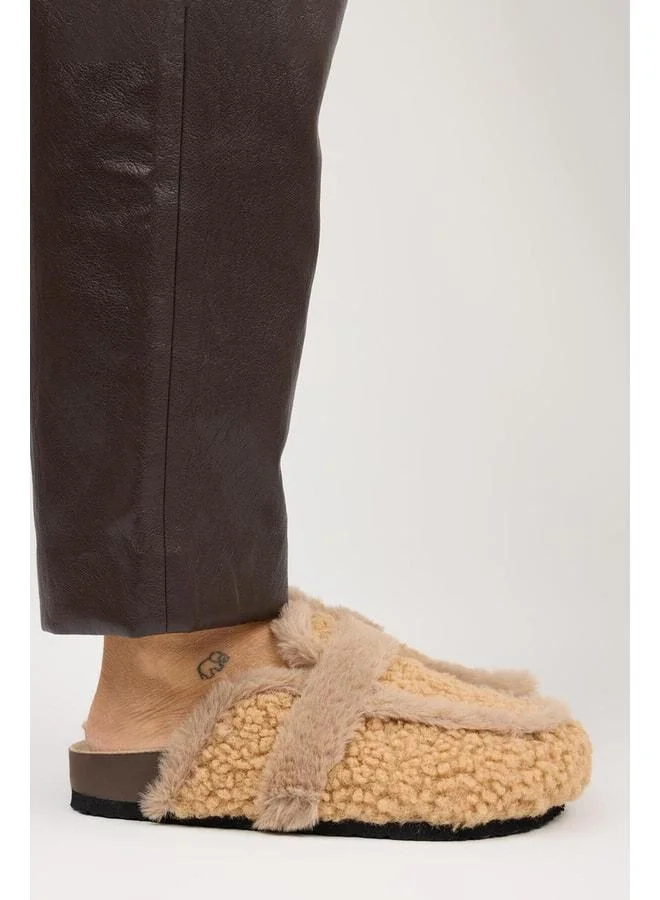 Pelini Women's Teddy Flat Slipper - Caramel