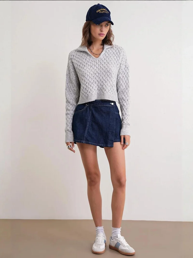 MixRay Mixray Relaxed Fit Crop Sweater with Shirt Collar