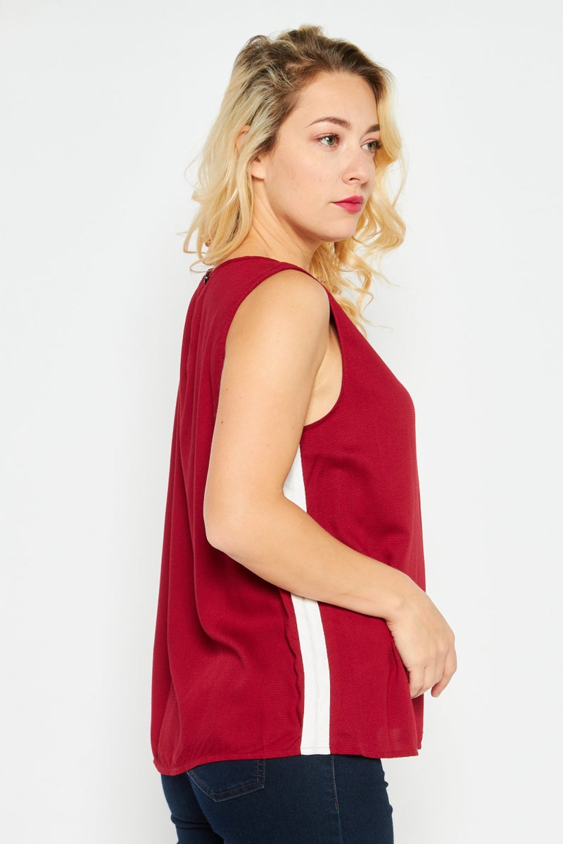 Levi's بلوزة نسائية بياقة دائرية بأكمام قصيرة، مارون - Image 2