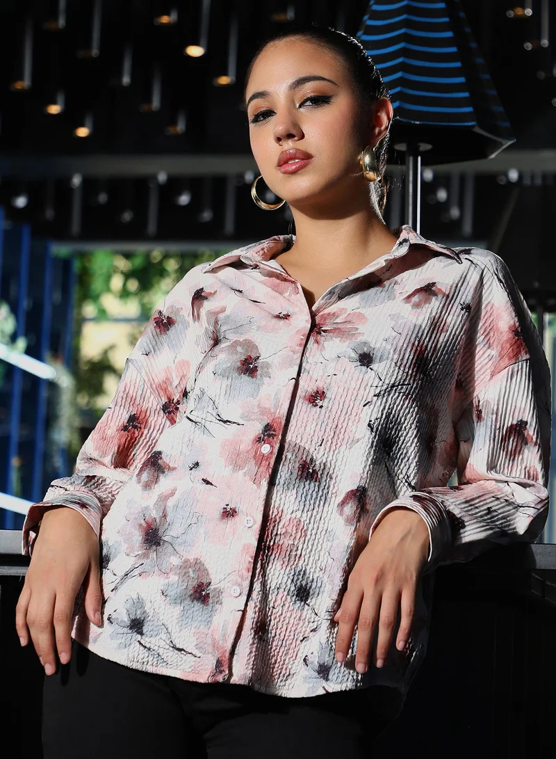 Pinacolada Women's Off-White Stained-Flora Textured Oversized Shirt | نساء | أكمام طويلة | طبعة زهرية | طوق منتشر | كاجوال كبير الحجم | قميص