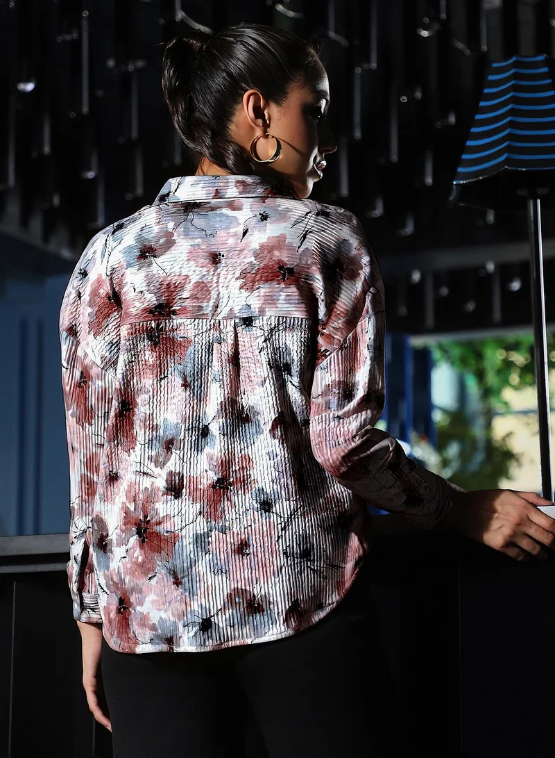 Pinacolada  Women's Off-White Stained-Flora Textured Oversized Shirt | نساء | أكمام طويلة | طبعة زهرية | طوق منتشر | كاجوال كبير الحجم | قميص for Women | Best Price UAE