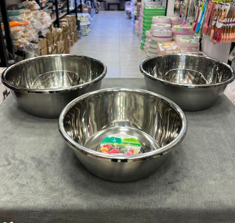Stainless Steel Mixing Bowl Set, 3 Pieces, 28 cm, 30 cm, and 32 cm, Deep Nesting Bowls for Mixing, Baking, Cooking, Food Preparation, Serving, Kitchen Prep. - Image 3